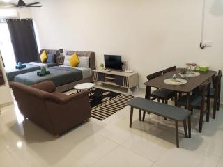 Core Soho Suit Kip Sentral Kotawarisan Family Studio Near KLIA & KLIA2 - 5