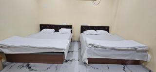 Jijamata AC Deluxe Lodge - 6