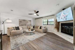 Designer Pet-Friendly Retreat with Heated Pool home - Ocala - 9