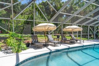 Designer Pet-Friendly Retreat with Heated Pool home - Ocala - 5