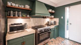 MiraNamin Nest KAMANTIGI Room - Pet Friendly, Shared Kitchen, Historical Home! - Manila - 5