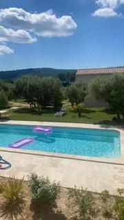 Villa avec piscine - La Fare-les-Oliviers - 0