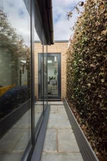 YT Leyton House with Garden - London - 1