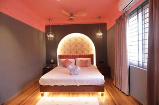 Romantic Jacuzzi Villa in Bangalore - Juliet Vista - Denkanikota - 6