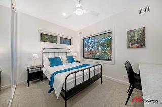 MetaWise Luxe 6 Bed Ocean View Family Home in Seaforth - Sydney - 1