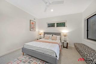 MetaWise Luxe 6 Bed Ocean View Family Home in Seaforth - Sydney - 1