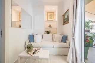 Quiet Escape Near Acropolis - Atene - 9