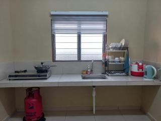 DC Garden Homestay - wifi, netflix - Shah Alam - 2