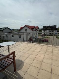 Pokoje i Apartamenty Ara Karwia - 1