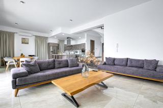 Olymp Luxury Villa D - Luxury Escape with Direct Beach Access and Unique Sunsets - 5