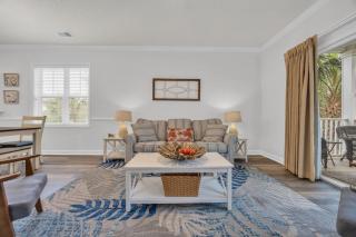 Pet Friendly w Huge Resort Pool Near Beach - North Myrtle Beach - 7