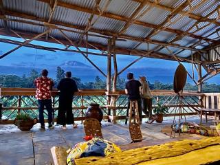 Mount Kilimanjaro 360 view Cottage - 1