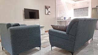 Lowin Suites-One-Bed Apartments - 1