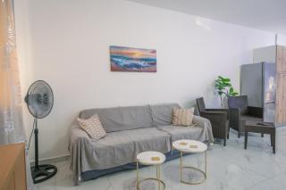 Central Comfort Apartment - Steps From All Amenities - St. Paul's Bay - 4