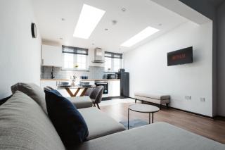 2Bed Executive Pad by Traboule Properties Ltd - Warrington - 0