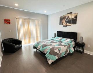 Modern 2BR 2BA Apartment with rooftop in Brewerytown - 4