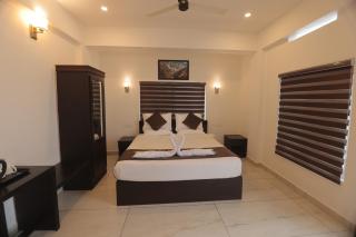 Himasailam Pool Resort Vagamon - Vagamon - 3