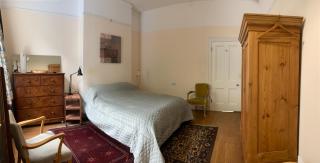 Artists Seaside Sanctuary - Hollington - 1