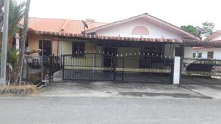 Yanzz Homestay - Kampong Sorosob - 0