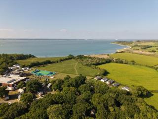 New caravan, Isle of White sea view & decking Thorness bay park - Porchfield - 0