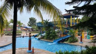 Entire Unit 2BR Bayou Lagoon Park Resort Melaka - Kampong Bukit Beruang - 3