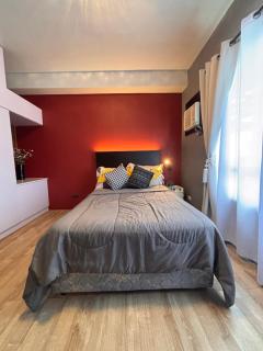 Stylish Urban in Central Location with 500Mbps WiFi and Private Parking - 9