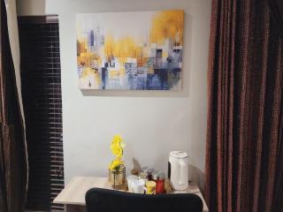Lush Forest Executive Home - Pretoria - 7