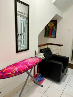 Nimah Seaview Homestay - George Town - 8