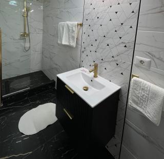 Eden Boutique - Bucarest - 2