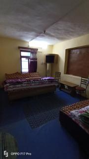 ZAMBALA HOTEL and RESTAURANT - Jāmb - 0