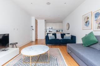 Luxury Holiday Let @ London City - 9