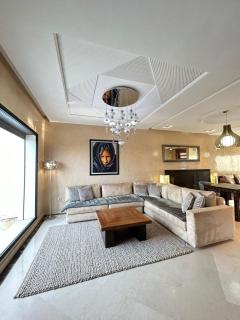 Amazing 4 Bdrms villa with pool RE43015 - Agadir - 3