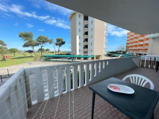 Stay in a comfy flat near the beach - Beahost - 9