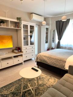 The Cozy Corner - Bucarest - 5