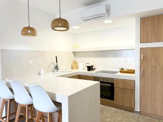 Sakellis Home 2- Steps to Beach & Town - Kardamaina - 4