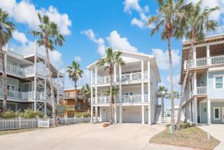 Palm Breeze - Ocean Views Golf Cart Game Room - 9
