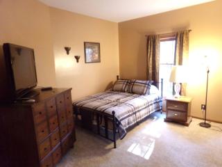 Family Friendly lodge located in the Hocking Hills - 1