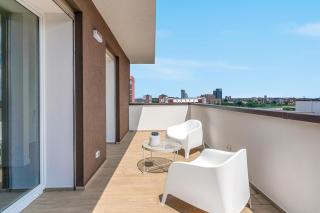 Airy Apartments with Balcony & Garage by NDP rent - 4