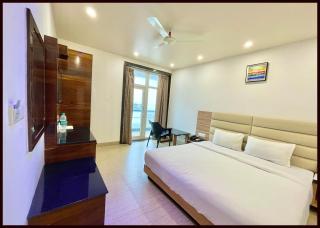 Swimming Pool Beach Front HOTEL GPR ! PURI, fully Air Conditioned Rooms And BREAKFAST, Wifi & Restaurant And Parking - Best Hotel - Puri - 7