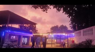 Lake View Farmhouse Fish On Dish Restaurant - 2