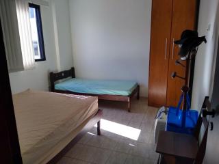 Apto inteiro de 1 quarto para 3 pessoas a 200m da Praia Canto do Forte - Praia Grande - 2