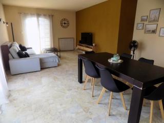 Near Canet, renovated apartment - 9