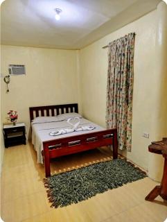 Dela-Chen Roadside Hostel - Moalboal - 9