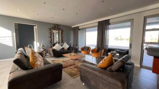 Holiday in STYLE! - Jeffreysbaai - 1