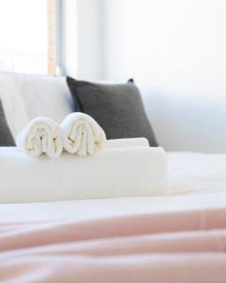 1 min to the beach with A/C, balcony & parking - Sydney - 4
