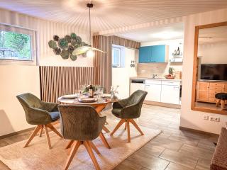 W7 Rooms, ruhiges Apartment, Kingsizebett, Etagenbett, Terrasse, Garten - Kiefersfelden - 9