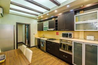 Central Home Lux - Bakoe - 1