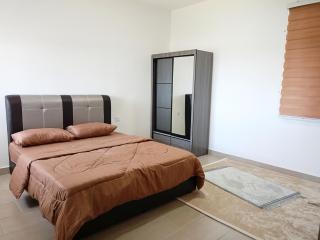 Dhia Homestay Sireh Residence 8pax - 9