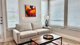 2BR Resort-Style Retreat - Pool - 8