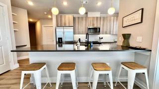 2BR Resort-Style Retreat - Pool - Austin - 4